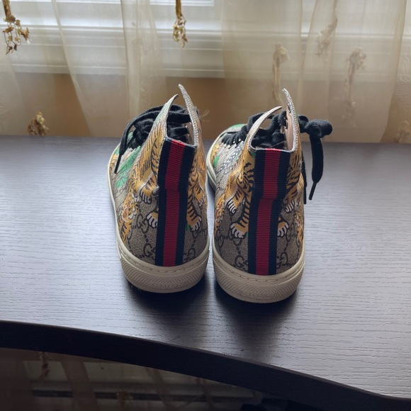 Gucci sneakers size 6.5 mens. European size 39 - Picture 3 of 4